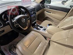 جیپ گراند شیرۆکی